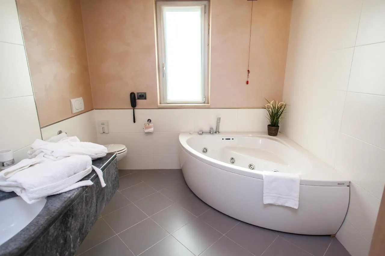 Palace Hotel Boltiere Italy